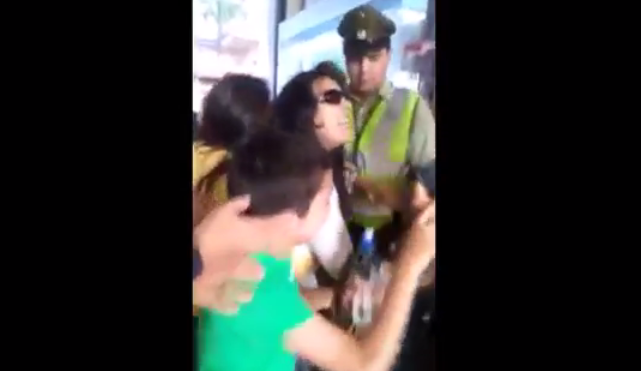 Concepción: La fuerte pelea entre mujer y Carabineros tras detención de ambulantes