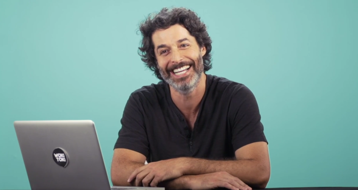 Experimento picarón: Así reaccionan los hombres al ver una película porno