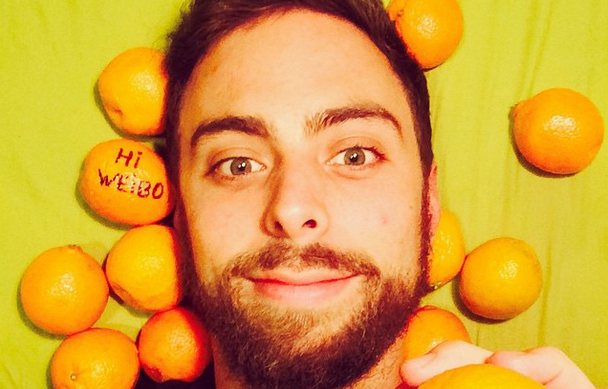 Este joven es una celebridad en China gracias al robo de su celular en EEUU