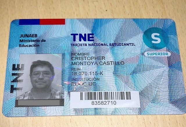 ¡Parece carnet!: Las críticas de los estudiantes al nuevo diseño de la TNE