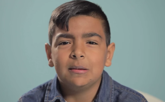 Así reaccionan niños gitanos tras leer una discriminatoria definición de su pueblo