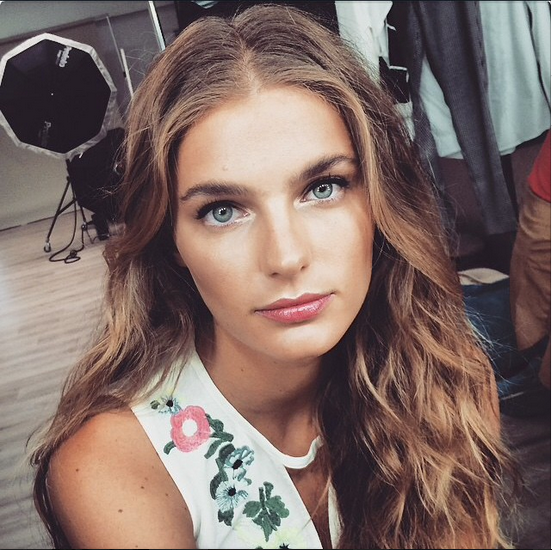 Legalmente rubia: Josefina Montané comparte dulces fotos de su infancia