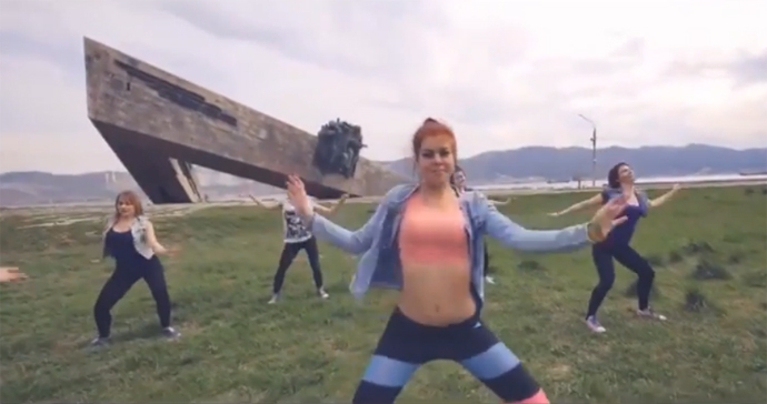 Tres rusas fueron encarceladas por bailar sensualmente junto a monumento histórico