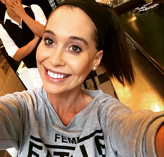 Vale Roth comparte particular foto en redes sociales tras rumores de quiebre amoroso