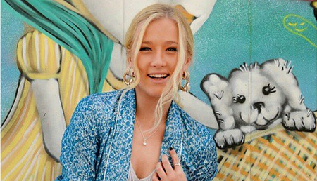 Vesta Lugg prepara nuevo videoclip: Comparte sensuales ensayos en Instagram