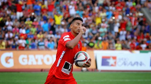 El anónimo goleador que la rompe en el extranjero y sueña jugar por La Roja