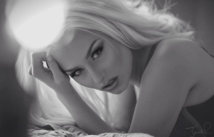 La dolorosa técnica de modelo inglesa para tener 45 centímetros de cintura