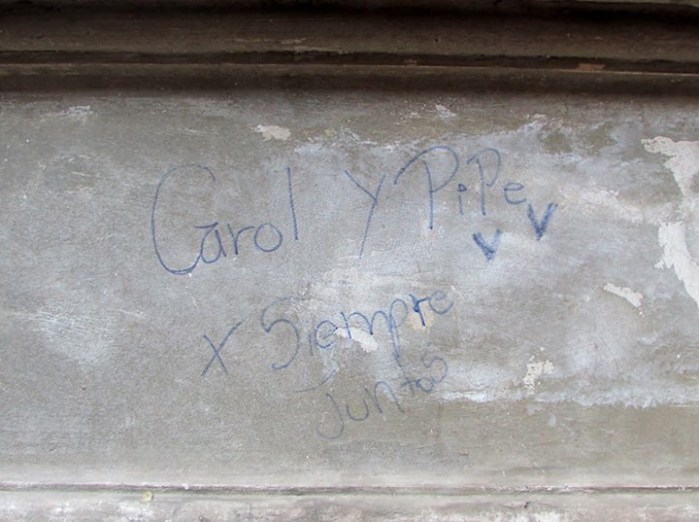 La notable respuesta que Museo de Historia Natural dio a pareja que rayó su muro