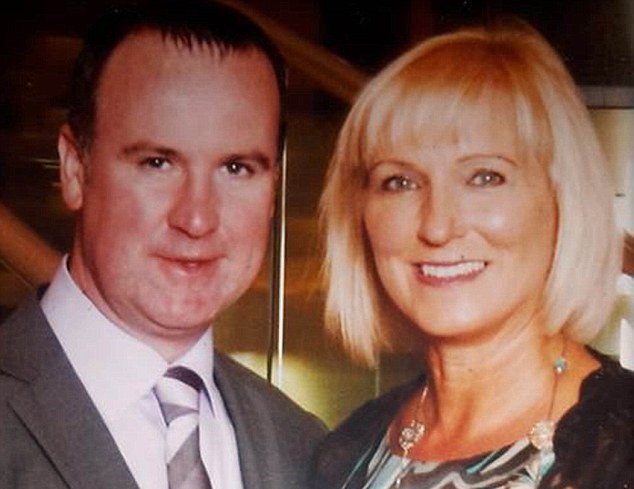 Inglesa perdió la mitad de su cara por el cáncer: Subió crudas fotos para reunir fondos