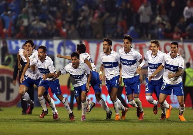 ¡Cuñado! La despampanante hermana del nuevo héroe de Universidad Católica