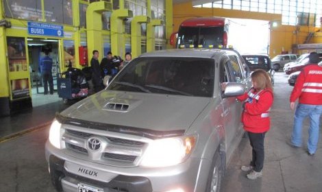 Trabajadores de aduanas deponen paro tras llegar a acuerdo con el Gobierno