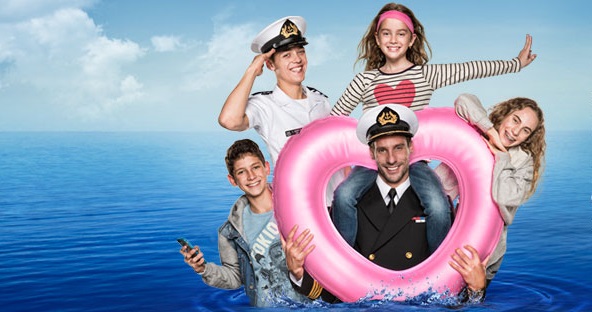 El galán que se robó las miradas en debut de 