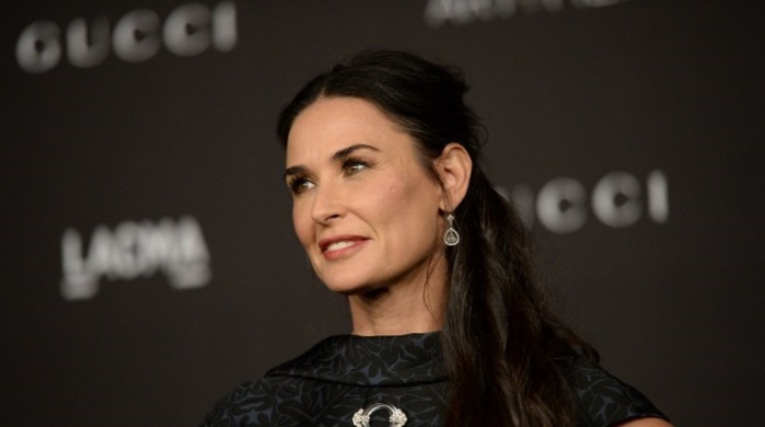¿52 años, dónde?: Demi Moore arrasa con foto en bikini subida por su hija