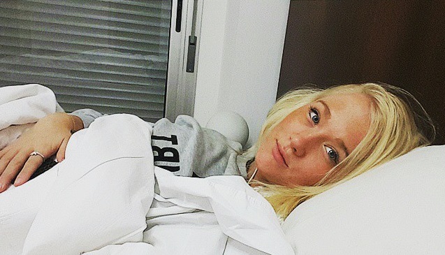 La alocada foto de Vesta Lugg en una pieza de hotel a las 5 de la mañana