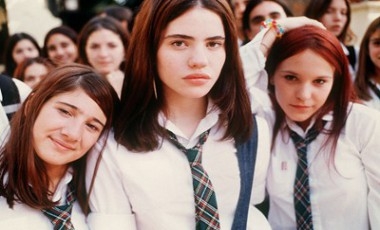 ¡Chica ruda! El provocativo desnudo de recordada ex integrante de Supernova