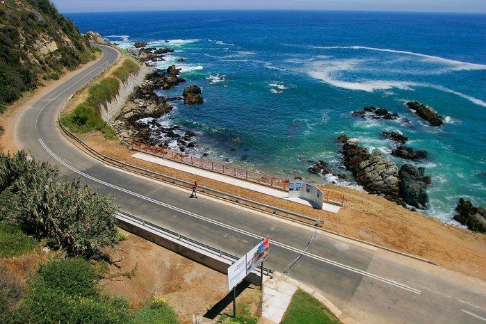 Continúa búsqueda de joven santiaguino que desapareció en Concón: se habría lanzado al mar