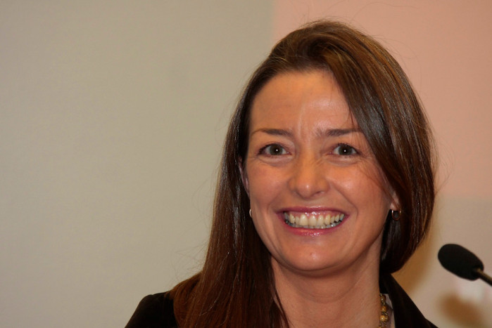 El fuerte ataque de tuitero a Consuelo Saavedra: “Ojalá se ahogue tu hija”