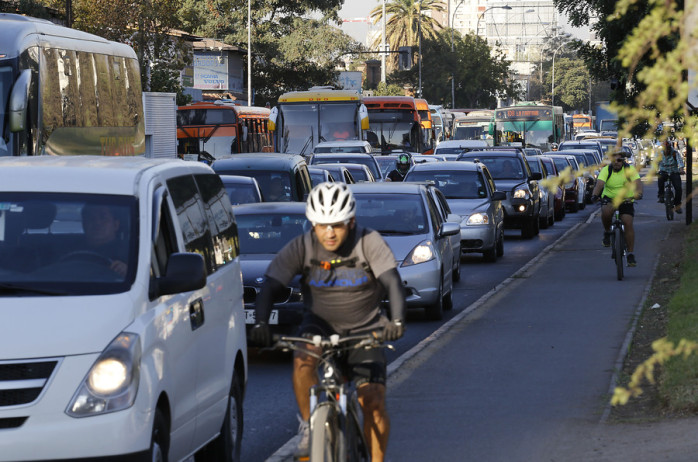 El ruido del tráfico aumenta riesgo de enfermedades cardiovasculares