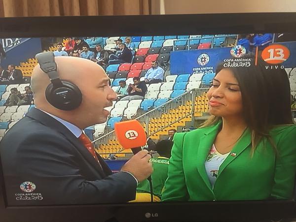 Con este look alcaldesa Rojo se robó las miradas antes del encuentro Jamaica-Uruguay