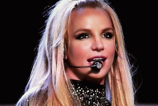 Britney Spears saca aplausos entre sus fanáticos con osado cambio de look