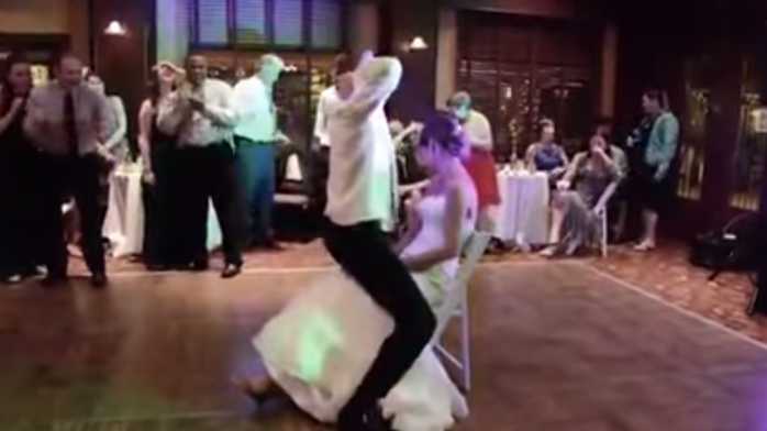 ¿La boda más corta?: Así reaccionó una novia ante su esposo bailando ebrio