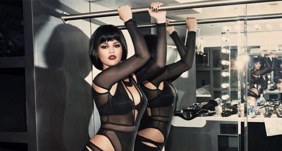 Selena Gomez derritió corazones con tierna foto de su niñez junto a su mamá