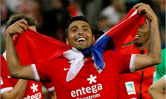 Conmebol reduce suspensión a Jara pero seguirá fuera de la Copa América