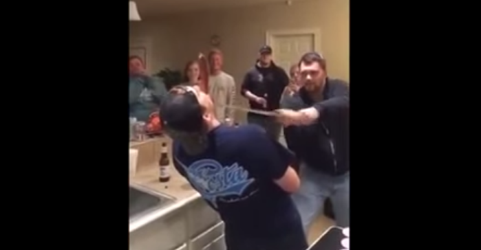 Mala broma: Hombre cortó nariz a otro por error en absurda apuesta