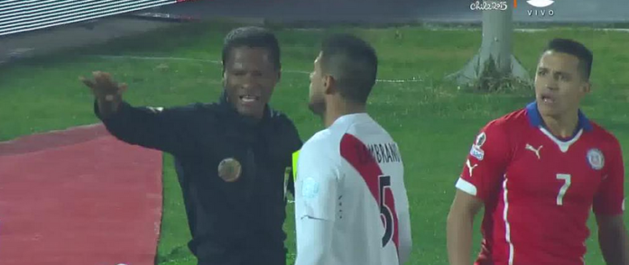 Intensos roces dejaron a Perú con diez jugadores tras expulsión de Zambrano