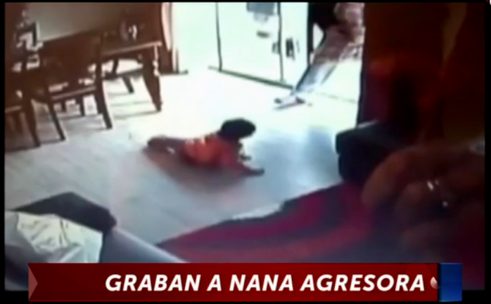 Captan en video a niñera golpeando a niño de un año por tirar su celular