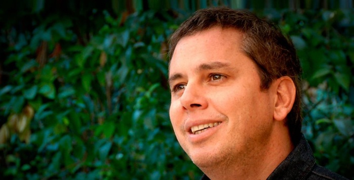 Viñuela posa por primera vez junto a su pareja embarazada: ella tiene 7 meses