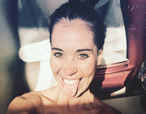 Los ejercicios que dejaron en evidencia lo increíblemente marcada que está Vale Roth