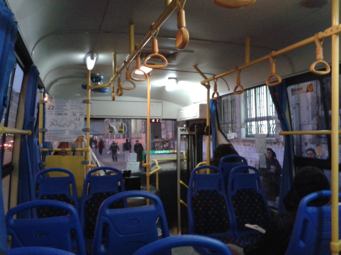 Impacto por niño de 3 años agredido en una micro por pasajera en Concepción