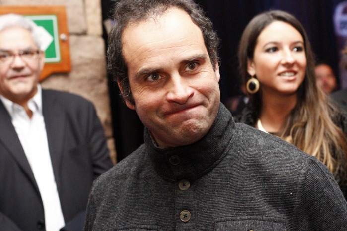 Famoso piloto nacional Carlo de Gavardo fallece tras sufrir infarto