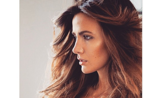 Producida foto de Aylén Milla en lencería tiene derretidos a sus fanáticos