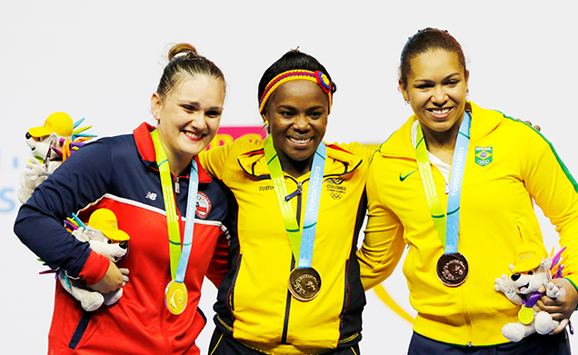 Los duros últimos años de la pesista chilena que ganó Plata en Toronto 2015