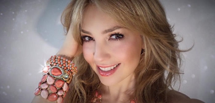 Thalía encendió Instagram al compartir sexy foto en traje de baño capturada por su hijo