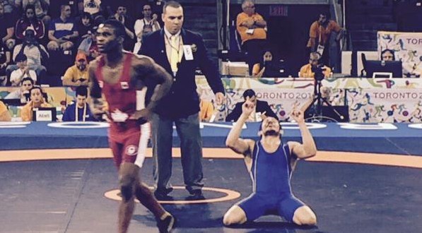 Histórico: Cristóbal Torres consigue medalla de bronce en lucha grecorromana