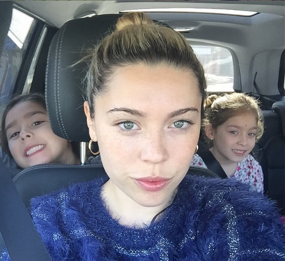 Daniela Aránguiz respondió a quienes la critican por compartir fotos de sus hijos