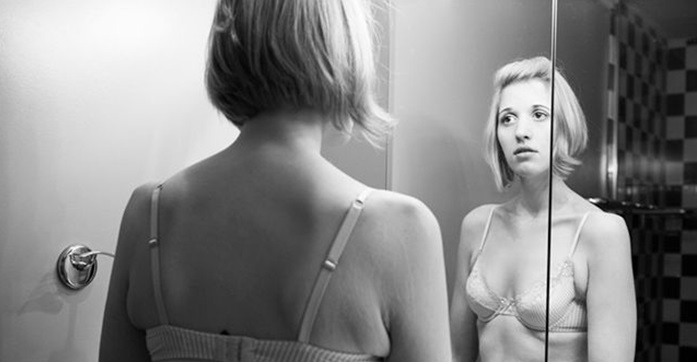 Mujer comparte fotos de cómo quedó su cuerpo tras bajar 50 kilos: 