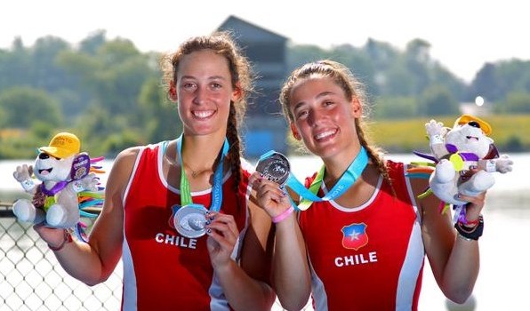 Hermanas Abraham suman medalla de plata para Chile en dos remos largos femenino