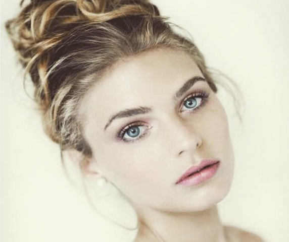 Josefina Montané revela inédita foto de la celebración de su matrimonio