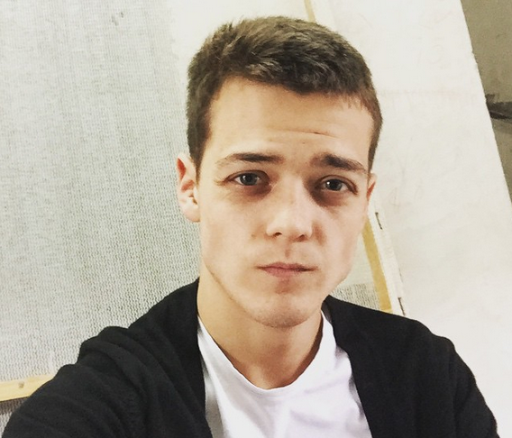 Simón Pesutic reconoció quiebre amoroso con la actriz Constanza Piccoli