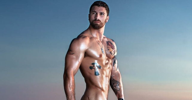 Ex soldados mutilados posan semi desnudos para sexy sesión fotográfica