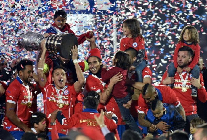 ¡Entre los mejores! Tras 5 años La Roja regresa al top ten del ranking FIFA
