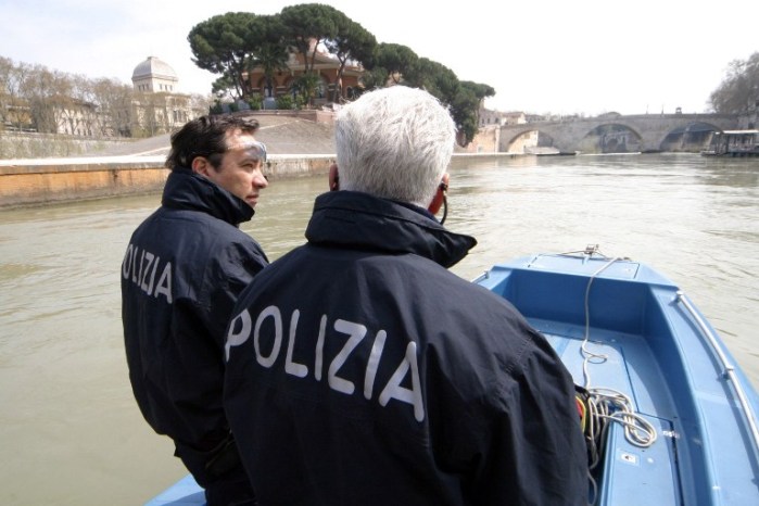 ¡Horrible hallazgo! Policía encontró pierna amputada con inusual tatuaje en Italia