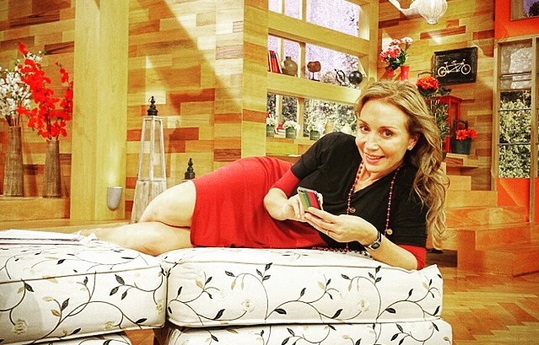 La espectacular torta con que sorprendieron a Karen en el matinal de TVN