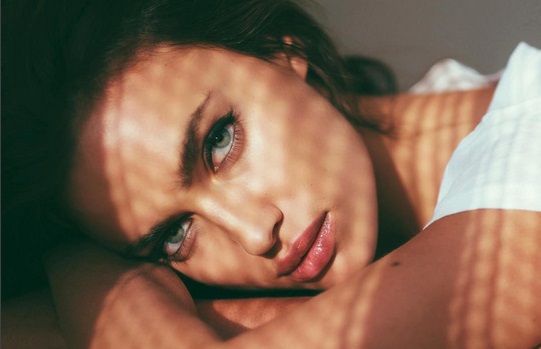 Ex novia rusa de Cristiano Ronaldo impacta con desnudo total en Instagram