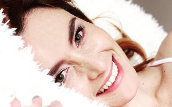 Begoña Basauri encendió Instagram con íntima selfie en la cama