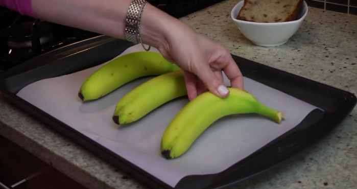 El mágico truco para convertir un plátano verde en uno maduro en minutos